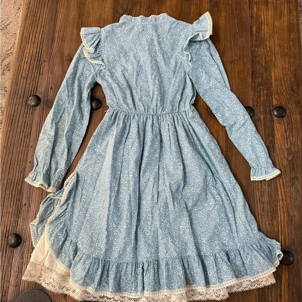 Miss Nannette Sz 8 Blue Floral kids Dress, Lace Trim Cottagecore - Picture 8 of 10